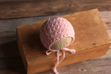 画像をギャラリービューアに読み込む, Baby Pink Avery Bonnet Newborn Bonnet