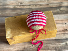 Laden Sie das Bild in den Galerie-Viewer, Mitternacht Neugeborene Haube, Neugeborene Strickhaube, Fotografie Prop