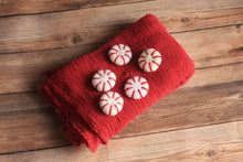 Load image into Gallery viewer, Scarlet Wrap &amp; Felt Peppermint Candy Set

