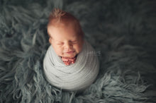 Laden Sie das Bild in den Galerie-Viewer, Pick 15-Double Length Extra Long Wraps