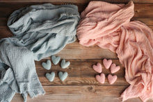 Laden Sie das Bild in den Galerie-Viewer, Baby Pink Wrap and Hearts Set-Doppellänge