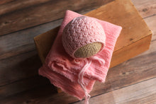 Загрузить изображение в средство просмотра галереи, Baby Pink Avery Bonnet Newborn Bonnet
