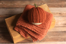 Load image into Gallery viewer, Newborn Pumpkin Beanie Hat
