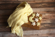 Load image into Gallery viewer, Lemon Wrap and Little Felt Moon and Stars Set
