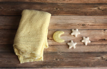 Load image into Gallery viewer, Lemon Wrap and Little Felt Moon and Stars Set
